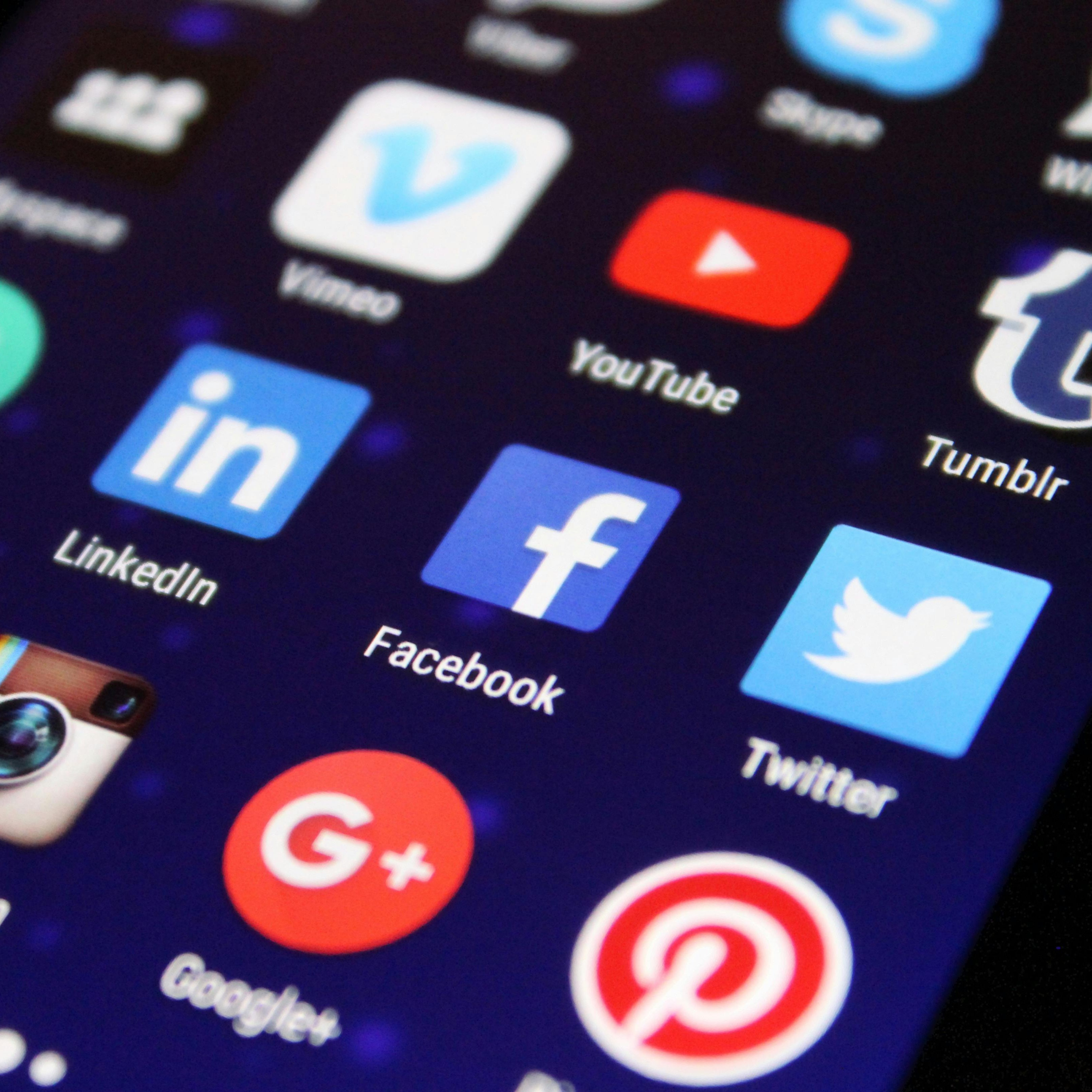 Feature Image Service